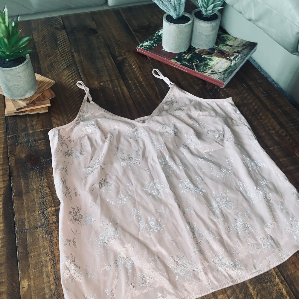 Express pink top - Picture 2 of 4